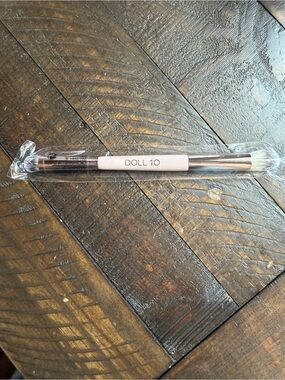 Doll 10 Vegan Dual-Ended Concealer Brush No. 2